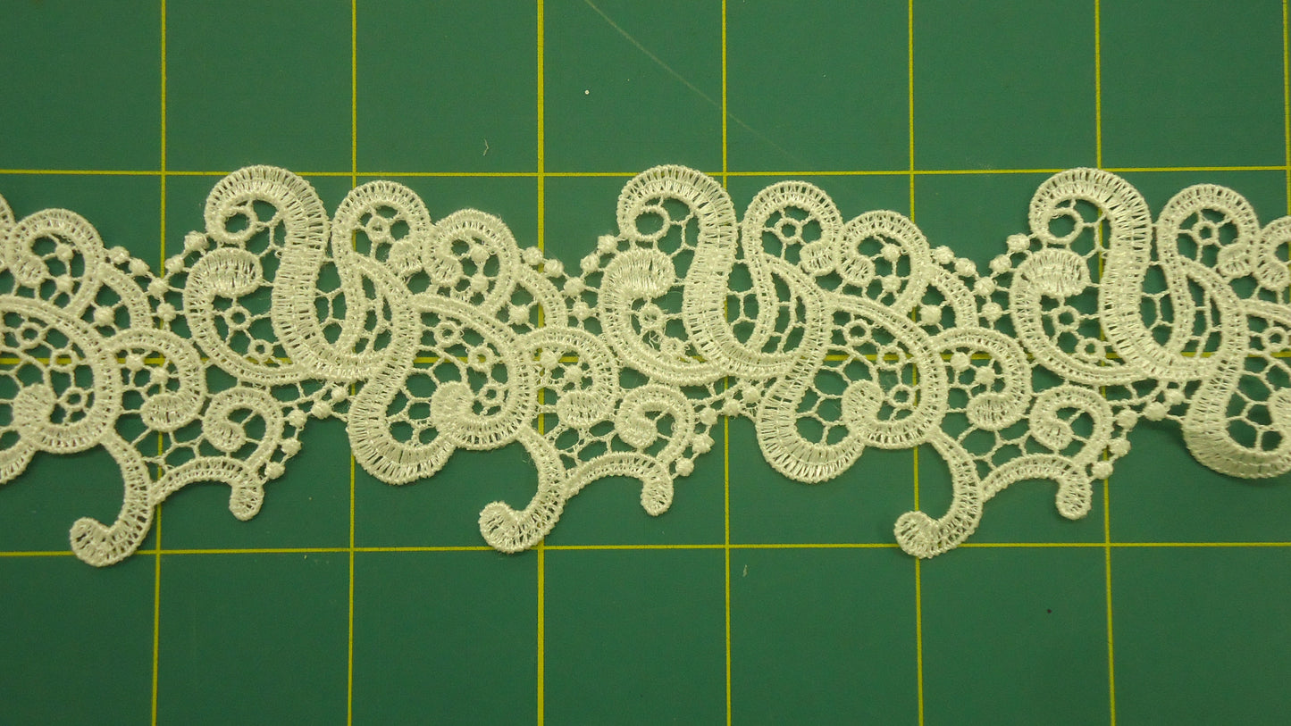 Diamond White Venise Trim