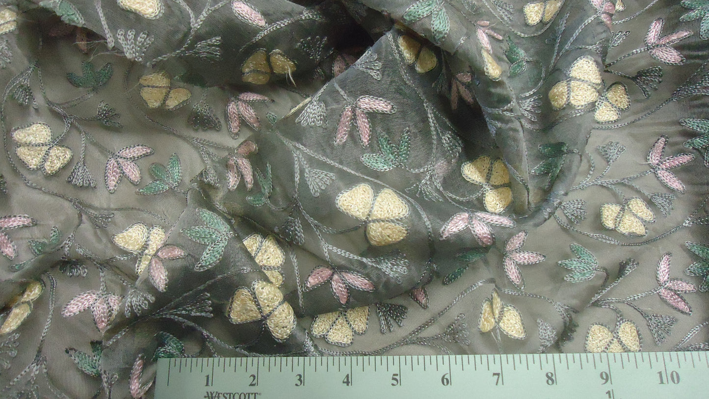 Silk Embroidery Grey /Elite6