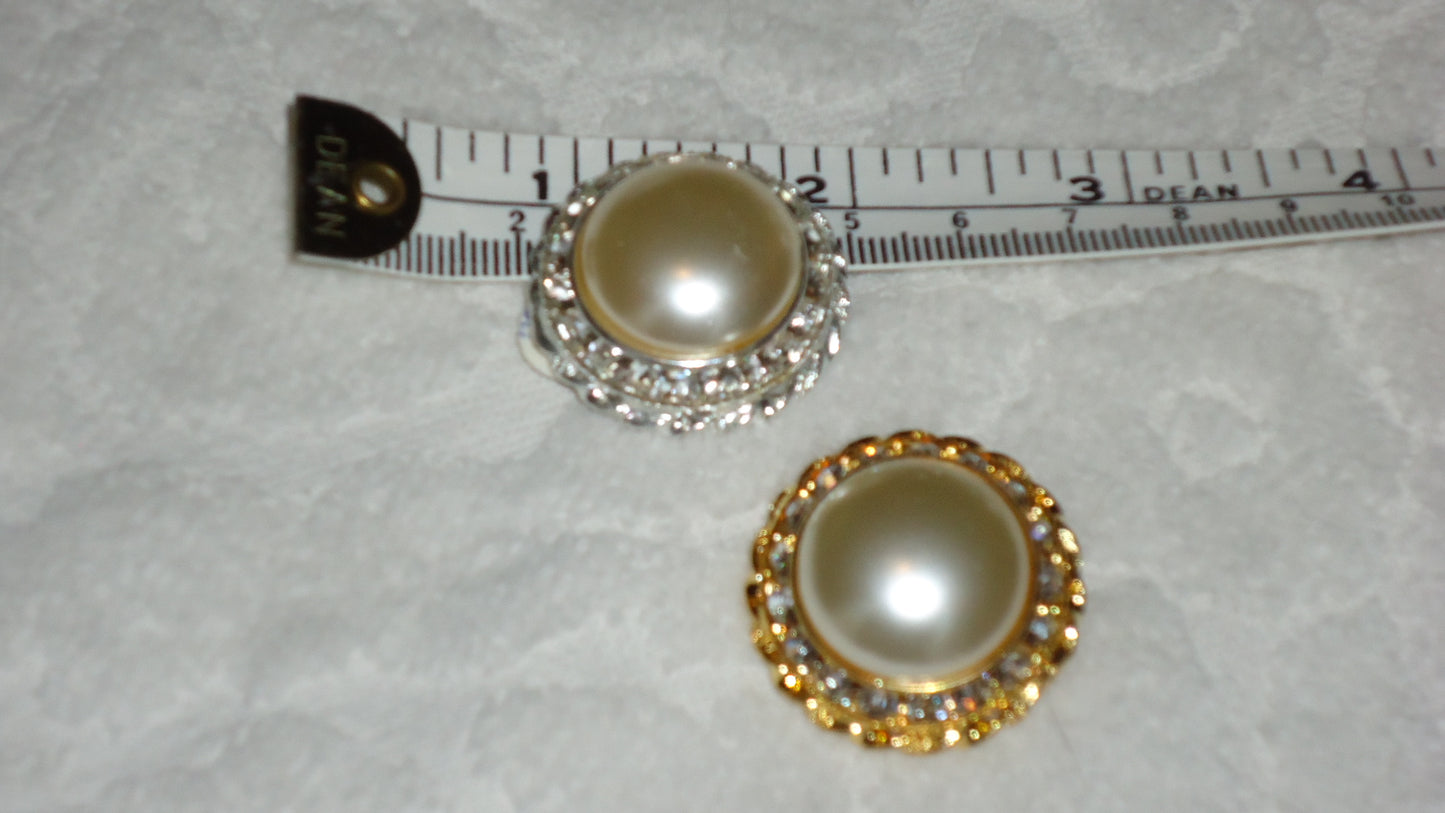 Pearl & Rhinestone Button W/ Silver