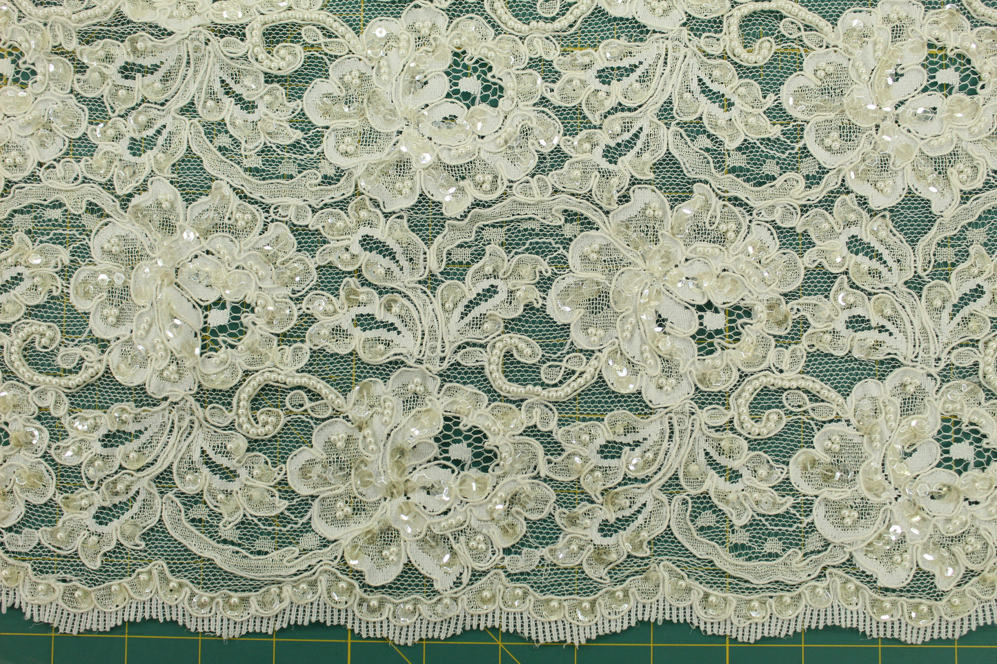 Double Scalloped Alencon Lace